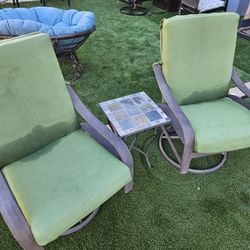 2pc Swivel Chairs  In Perfect Condition 
