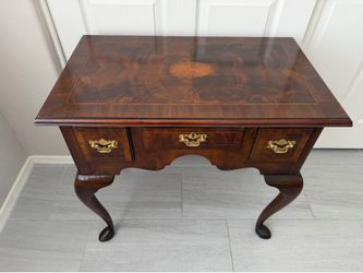 Councill Craftsmen Flame Mahogany Lowboy Side Accent Table - Queen Anne Chippendale Brass Hardware