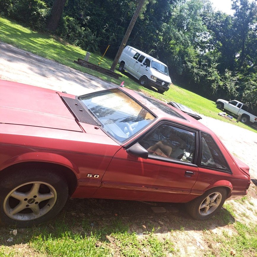 1989 Ford Mustang