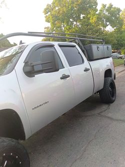 Chevy Silverado 2500 HD Crew Cab Truck