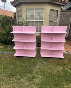 Display shelves