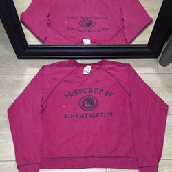 Vintage 2000s Kids / Juniors Nike “Property Of Nike Athletics” SpellOut Crewneck Sweatshirt 