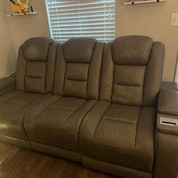 Recliner Sofa! 🛋️ Very Comfy With Phone Charger