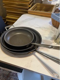 ALL CLAD SKILLETS SET OF 3