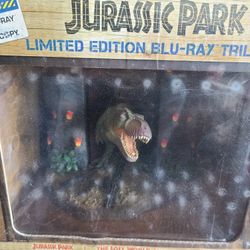 Collectible Jurassic Park LIMTED EDITION  BLU-RAY  TRILOGY 