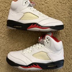Size 8.5 (Pre owned, no box) - 2020 Air jordan 5 retro fire red silver 