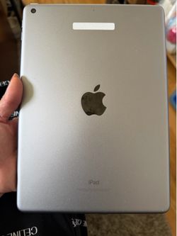 iPad gen 6 , so nice and use good