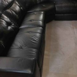 SECTIONAL GENUINE 💯% LEATHER RECLINER ELECTRIC BLACK COLOR.. DELIVERY SERVICE AVAILABLE 🚚💥🚚✅