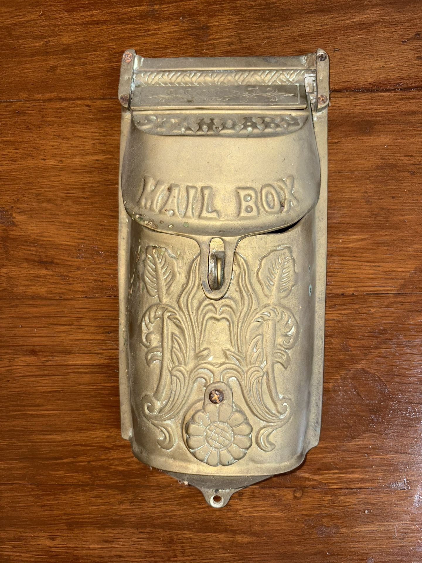 Vintage solid brass mailbox wall mount standard peep hole letter slot & lockable lid.  