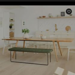 Seno Extendable Oak Dining Table