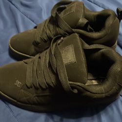 Dc shoes