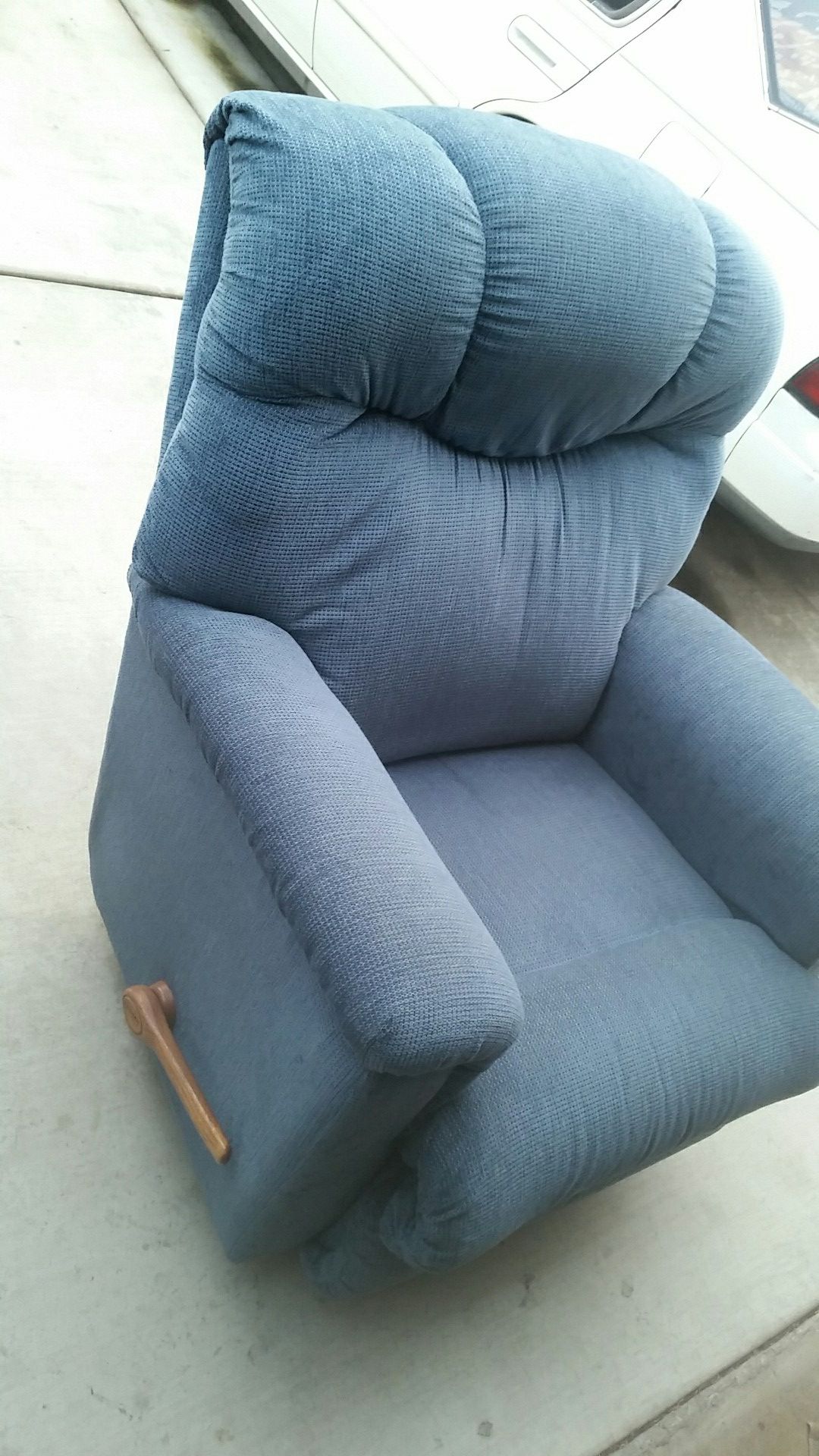 Recliner chairlike new