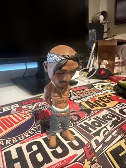 2pac Plastic Cell Sculpture