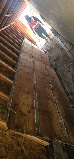 FREE PLYWOOD 4X8X3/4. 4 PIECES