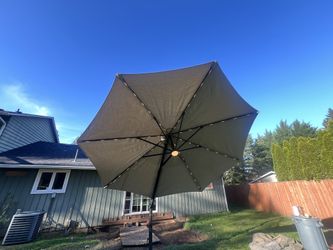 Solar Powered Sun Shade