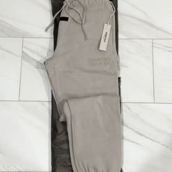 Fear of God Essentials Sweatpants Smoke Grey Size Medium 