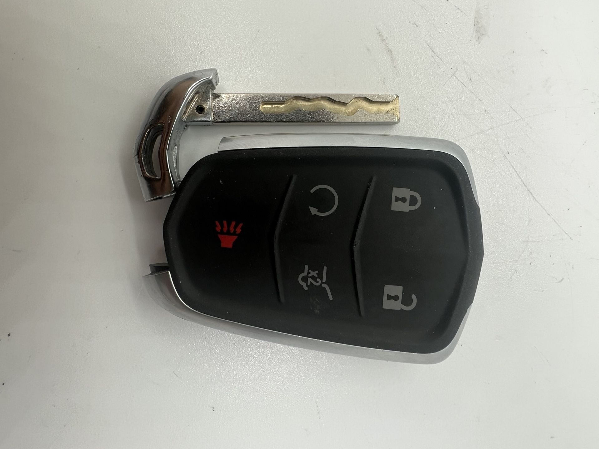 OEM Cadillac 5-Button Keyless Remote Fob - New Pad & Battery Installed - OUC6000066