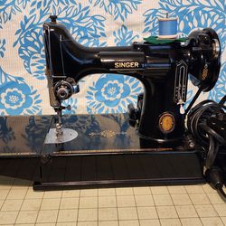 Singer Portable sewing machine
