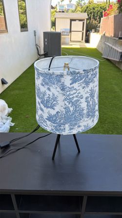 Tripod Table Lamp with Toile Shade