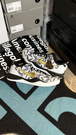 KOBE 8 GIGI MABACITA SIZE 9.5 MEN