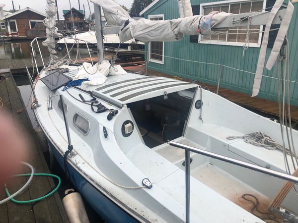 1972 Chrysler Sailboat 22 ft for Sale in Vancouver, WA - OfferUp