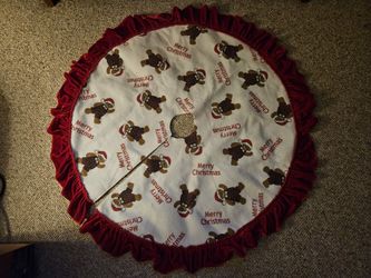 Merry Christmas Bear Tree Skirt