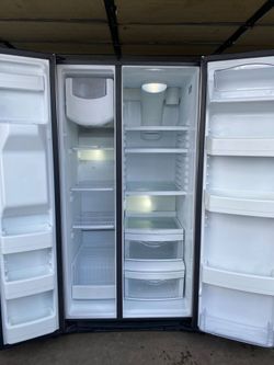 Refrigerator stainless