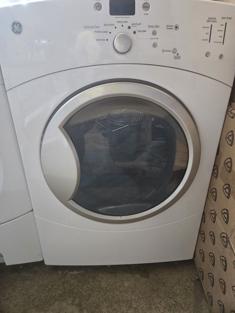 GE Electric Dryer, 7.0 Cu Ft Front Load