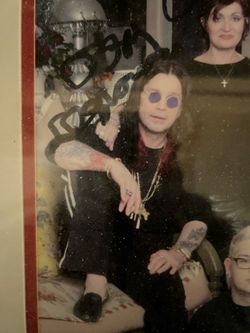 🔥 Signed Osbourne Family Photo (Framed)