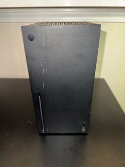 Xbox series x with strike pack
