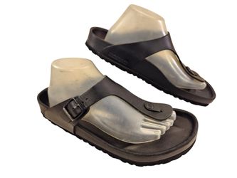 BIRKENSTOCK GENUINE LEATHER GIZEH EUR 42- MEN SIZE 9- WOMEN 11 SANDALS THONGS