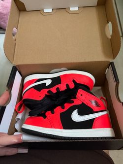 Air Jordan 1 Mid Toddler Sneakers