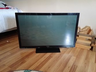 Panasonic TC-P42X60 42-inch plasma HDTV  must be picked up