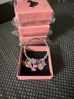 Bestie Jr pulsera  para niña  3 pulseras por $10