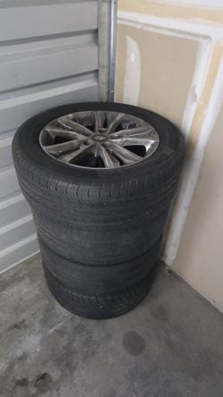 Hyundai OEM 16in Alloy Wheels with 215/55R16 Tires – Set of 4, Used