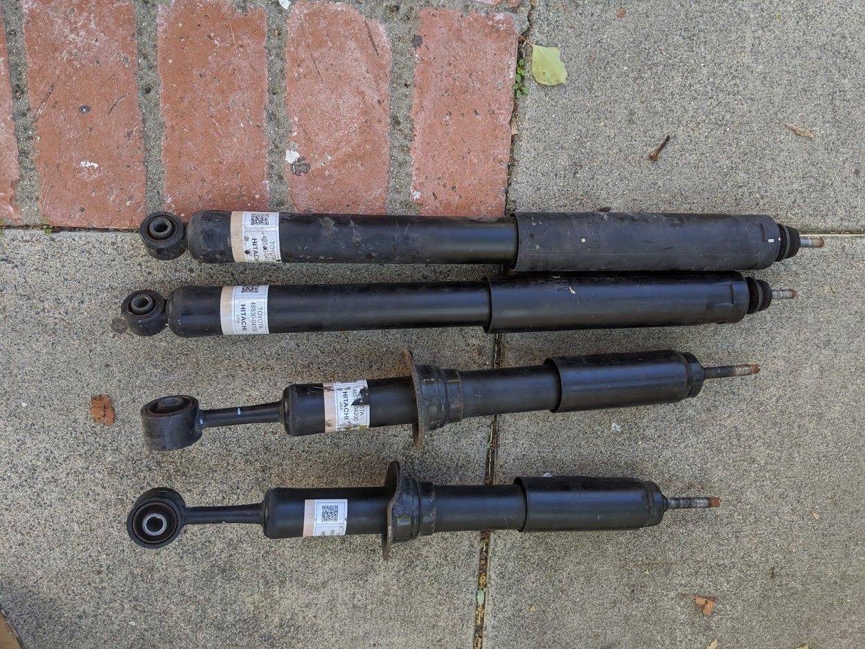Toyota tacoma hitachi shocks 48510-04200 and 48530-04130