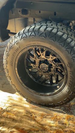 20x12 TIS wheels with 35inch tires