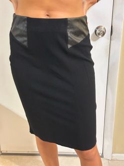 CARMEN Black Knee-Length Pencil Skirt with Faux Leather Accent - Size 8
