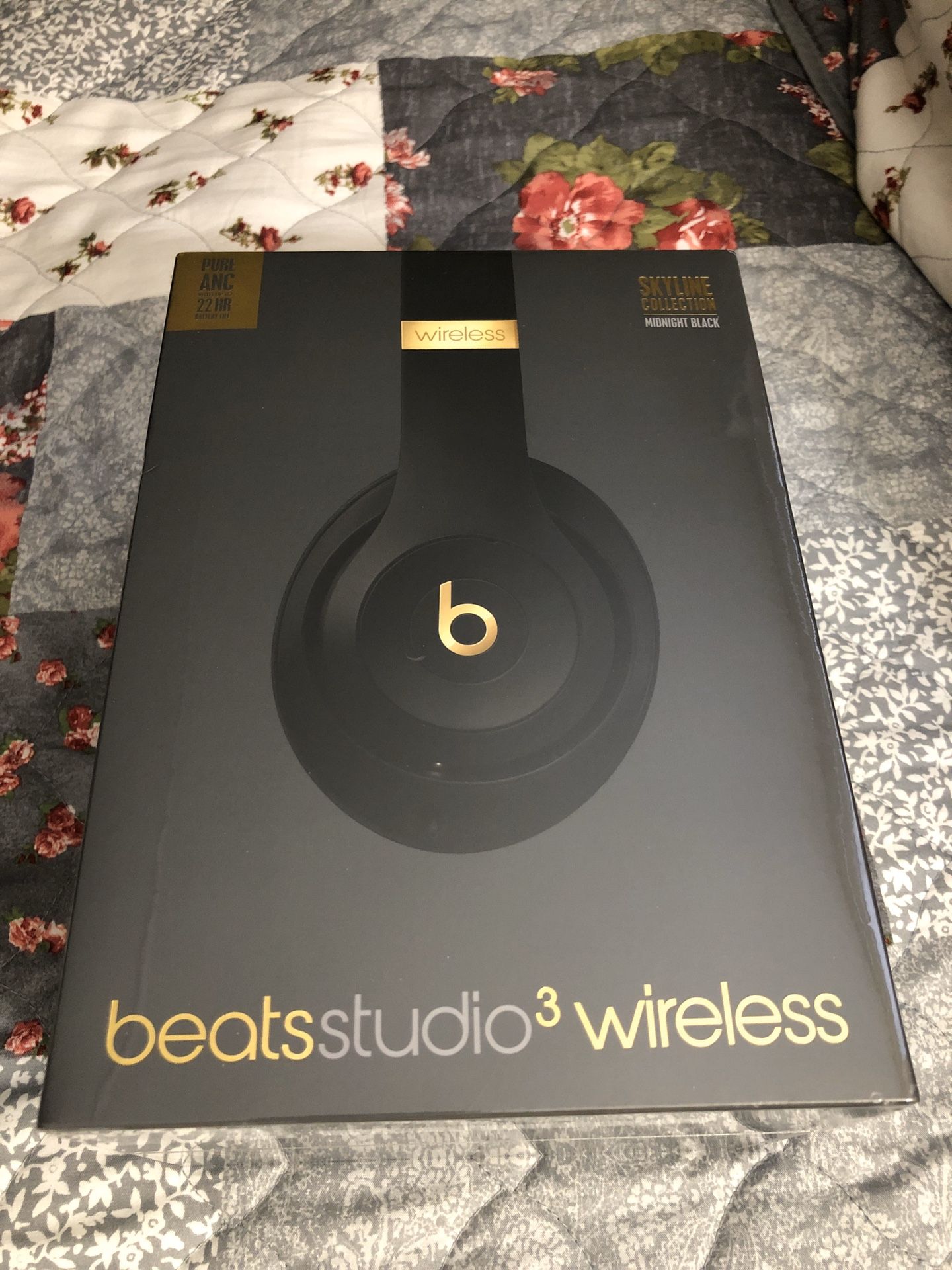 BEATS STUDIO3 WIRELESS SKYLINE COLLECTION