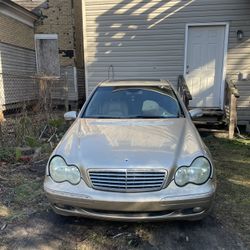 2004 Mercedes-Benz C-Class