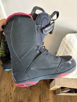 Woman’s snowboard Boots