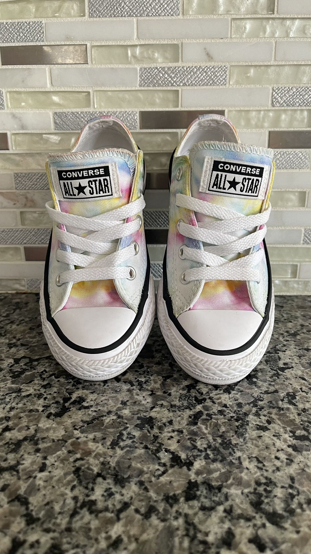 Converse All Star Girl. Size 11