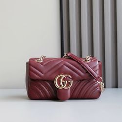 GG Marmont Small Shoulder Bag