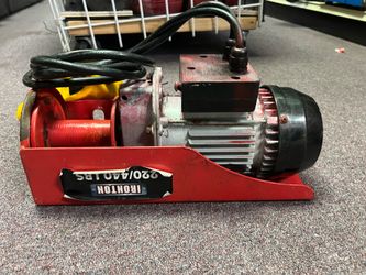 Ironton 220/440 lbs capacity electric hoist