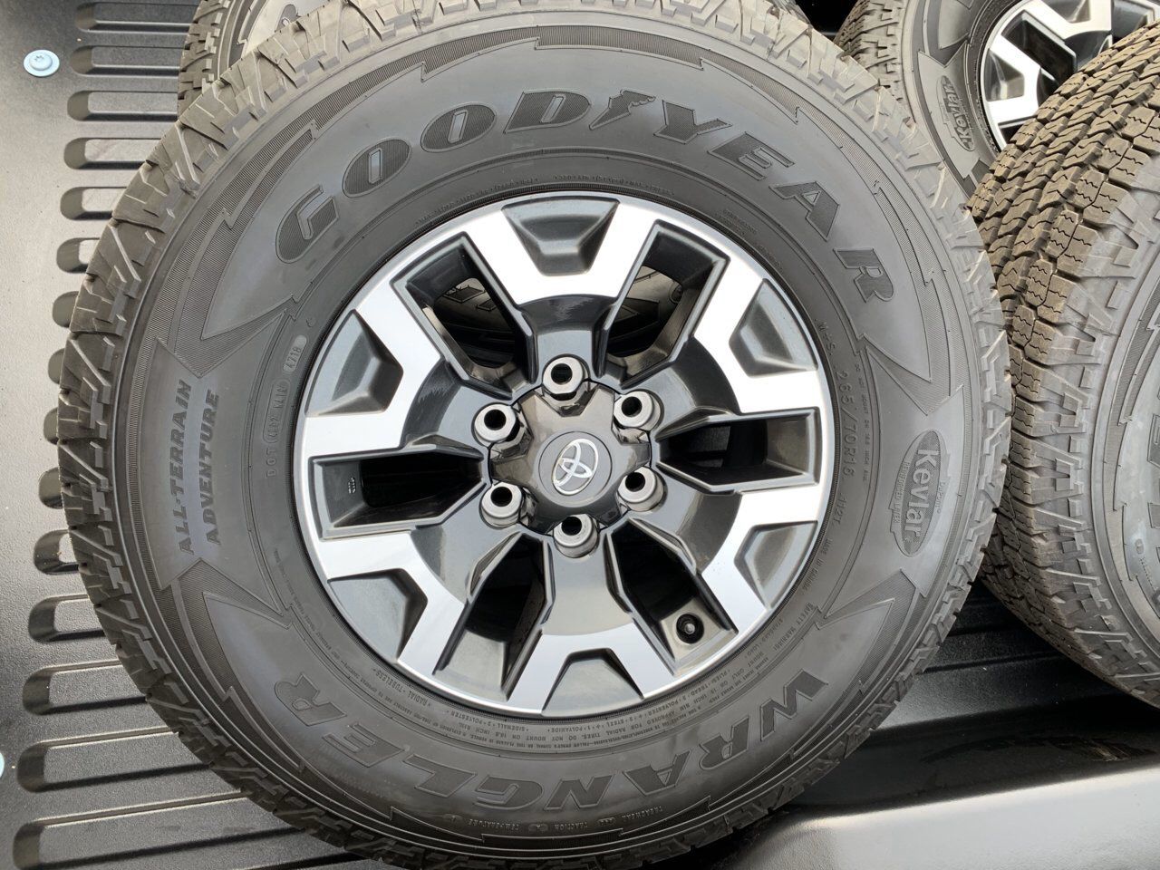 Trd Tacoma Off Road Stock Rims and tires