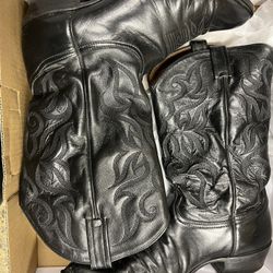 Black cow boy boots 10.5