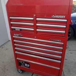 Tool Chest  Husky 