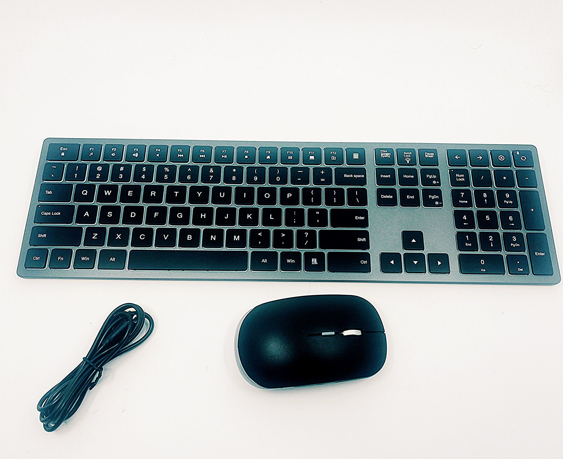 NEW Seenda Backlit Wireless Keyboard & Mouse β Rechargeable & Plug & Play! π»