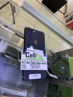 iPhone 8 Plus