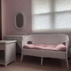 White Wicker Furniture